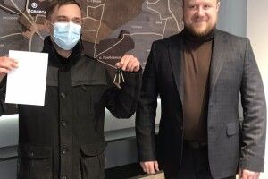 У Нововолинську учаснику АТО вручили ключі від квартири