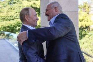 «Володю, скажи, а ти скільки жити збираєшся»: Лукашенко ошелешив Путіна питанням