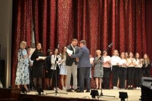 Нововолинських учнів преміювали