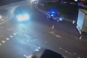 У Луцьку камери відеоспостереження зафіксували подвійне ДТП (Відео)