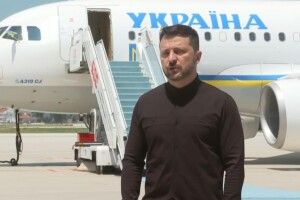 Зеленський прибув в аеропорт Анкари
