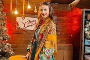 Інстаблогерка з Нововолинська заколядувала про «нову радість» (Відео)