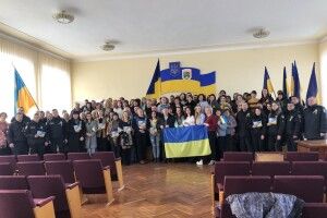 Це виглядало потужно: горохівчани великою родиною зібралися в День єднання (Відео) 