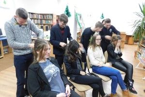 «Хто зверху»: вечорниці по-сучасному «Хто зверху»