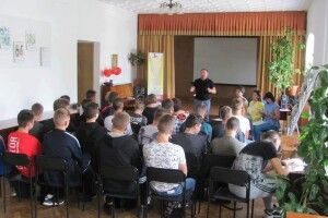 Першокурсникам розповіли про булінг та насильство