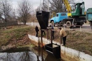 На Маневиччині проводять ремонтні роботи осушувальної системи