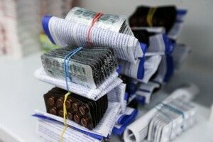 В Україні штрафуватимуть за продаж ліків малолітнім дітям