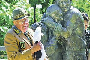 ІТАЛІЄЦЬ ПОПРОСИВ РУКУ І СЕРЦЕ У 90-РІЧНОЇ УКРАЇНКИ