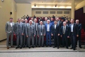 Зеленський нагородив легенд «Динамо» з нагоди 45-річчя завоювання Кубка володарів кубків і Суперкубка УЄФА