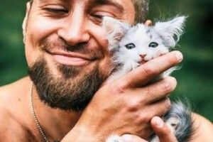 Воїни АТО знялися у фотосесії заради безпритульних тварин