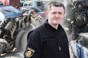 Терикон із… мотоциклів та мотопомп