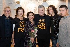 «Сильно, проникливо до мурашок, надзвичайно талановито»: Порошенко після Театру на Подолі