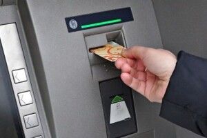 Волинянка півтора року знімала пенсію свого померлого чоловіка