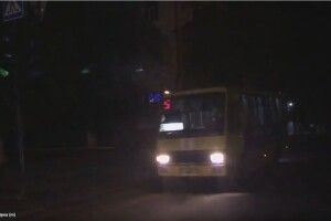 У Рівному 16-річний парубок викрав маршрутку: усю ніч катав дівчат з навколишніх сіл