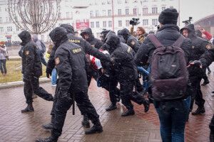 Євросоюз і США засуджують Лукашенка за жорстокий розгін опозиції (Відео)