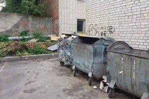 Через несортовані відходи лучан ламаються сміттєзбиральні машини