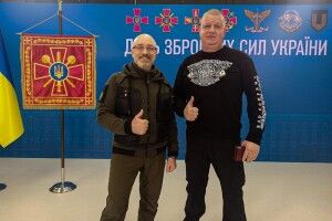 Волонтер з Нововолинська отримав нагороду від Міністра оборони та Головнокомандувача ЗСУ