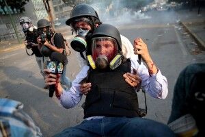 Торік у світі загинули 65 журналістів