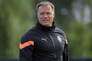 Шахтар оголосив про припинення співпраці з ван Леувеном
