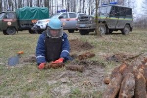 На Волині піротехніки знешкодили 62 артилерійські снаряди часів Другої світової війни