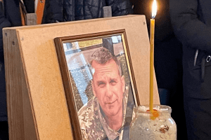 Без батька залишилася донька: на Волині попрощалися із 48-річним Героєм (Фото)
