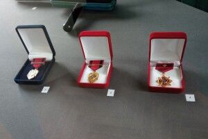 У Луцьку показали нагороди, за якими полювали спецслужби СРСР