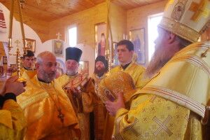 Протоієрея з Тростянки нагородили правом носити митру (фото)