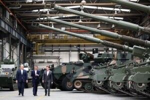 Польща підпише найбільший за 30 років контракт на постачання зброї Україні