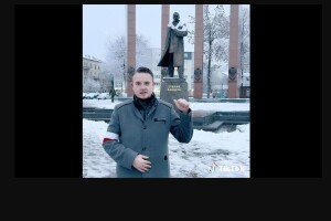 Скандал у Львові: польський політик записав провокативне відео біля пам’ятника Бандері 