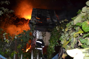 У Рівному вночі горіла хата