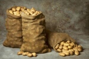 У Локачах просять здати кров і картоплю
