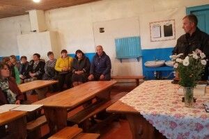 Поліцейські обговорили з батьками проблемні у вихованні дітей питання