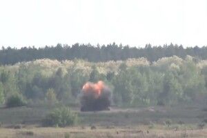 Сьогодні в Україні відбулися перші запуски ракетних комплексів «Javelin» 