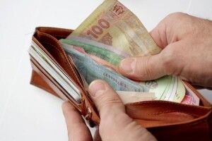 Чесний волинянин приніс у поліцію знайдені кошти