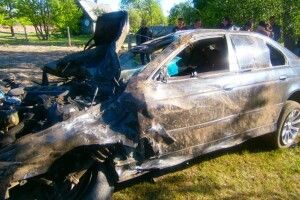 На Рівненщині БМВ полетіла шкереберть, неповнолітній пасажир загинув