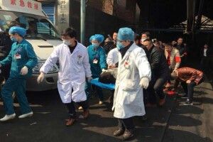 Жахлива поножовщина в Китаї: невідомі напали на натовп