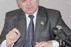 ЛЮДИ СТУКАЮТЬ У ДВЕРІ В ПОШУКАХ ПРАВДИ