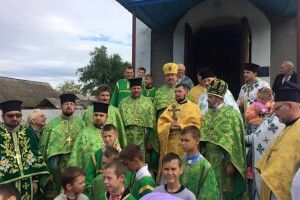 В Облапах вчора храмували і відзначали Новий рік (фото)