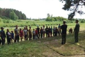 Волинські діти під Берестечком метали ножі та стріляли з луків (Фото, відео)