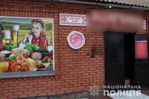 Озброївшись пляшками з бензином та рушницею, 52-річний дядько взяв штурмом сільмаг (ВІдео, фото)