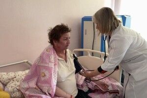 Майже всі ліжка зайняті: як працює єдиний на Волині центр паліативної допомоги (Відео)