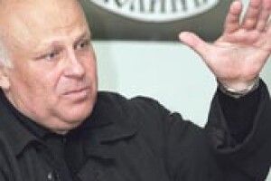 КВАРЦЯНИЙ ЗАБРАВ КОМАНДУ З ПОЛЯ