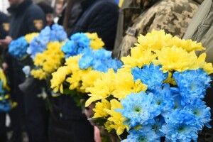 Битва під Крутами: у Луцьку вшанували пам’ять Героїв (Фото)