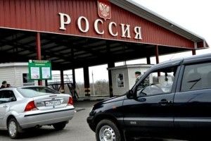 Чому українців масово завертають на російському кордоні