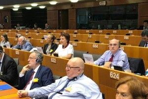 Уперше в залі Європарламенту прозвучала українська мова