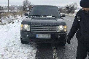 «Алло, поліція, – у мого автомобіля є двійник!»