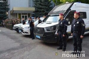 Нацгвардія вийшла патрулювати Луцьк із зброєю та планшетами (фото)