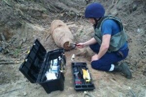 У Львові за 50 м від житлових будинків виявили артснаряд часів Другої світової 