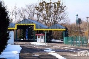 Харків’янина, який підробив документи, щоб виїхати до Польщі через Устилуг, покарали