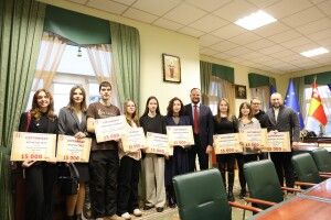 У Луцьку міський голова відзначив активну та талановиту молодь